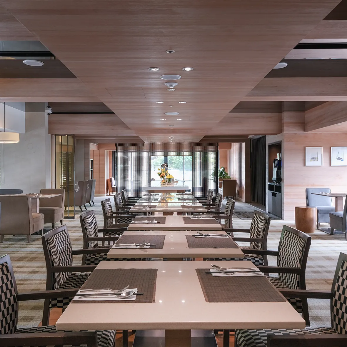 HOTEL COZZI和逸飯店│官網最優惠│線上快速訂房